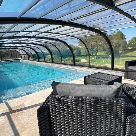 La Milliere - Piscine & Campagne - Bonchamps 別荘 *